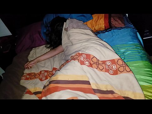 ❤️ Semeordea bere amaorde gazteari errieta egiten dio lo egiten duen bitartean. Porno pornoan eu.hentaiser.ru ❌️❤