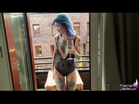 ❤️ Neska Ikaragarria trago batez zurrupatzen eta zeru zabalean sutsuki izorratzen Porno pornoan eu.hentaiser.ru ❌️❤